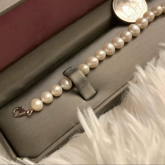 Pearl Bracelet - Picture 4 of 4